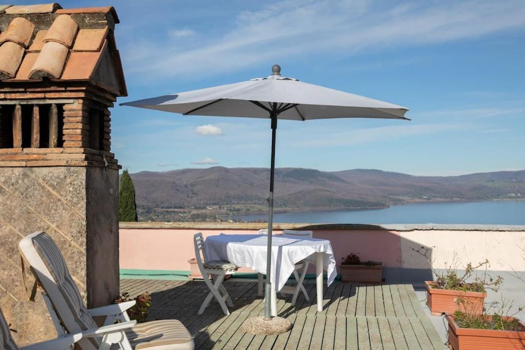 Apartament La Terrazza Nel Borgo Bracciano  Zewnętrze zdjęcie