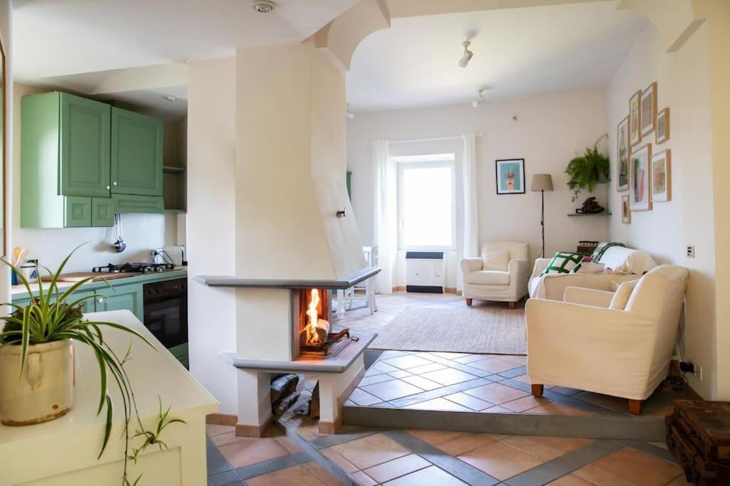 Apartament La Terrazza Nel Borgo Bracciano  Zewnętrze zdjęcie